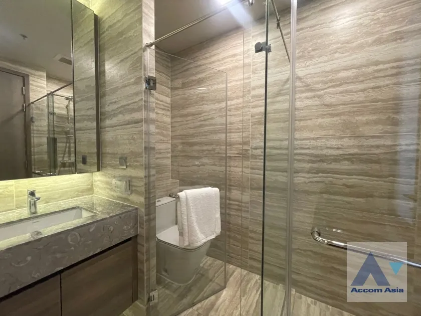 unit 2 Bedrooms  Condominium For Rent in Sukhumvit, Bangkok  near BTS Asok - MRT Sukhumvit (AA38836)