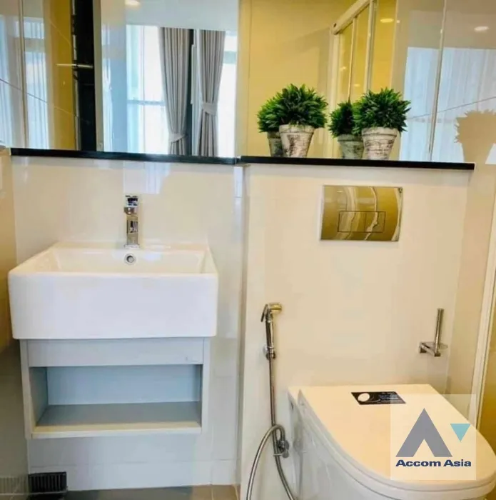 8  1 br Condominium For Rent in Sathorn ,Bangkok BTS Chong Nonsi at Knightsbridge Prime Sathorn Condominium AA38845