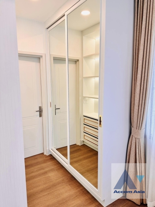 12  4 br House for rent and sale in Latkrabang ,Bangkok ARL Ban Thap Chang at Nantawan Rama 9 New Krungthepkreetha AA38853