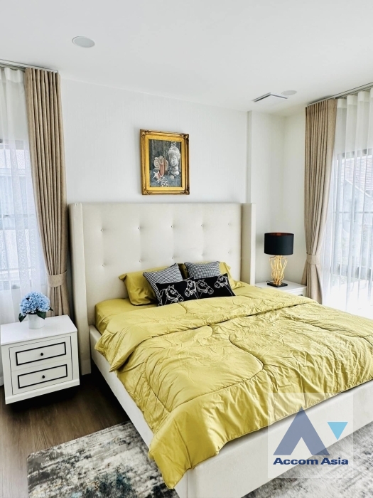 16  4 br House for rent and sale in Latkrabang ,Bangkok ARL Ban Thap Chang at Nantawan Rama 9 New Krungthepkreetha AA38853