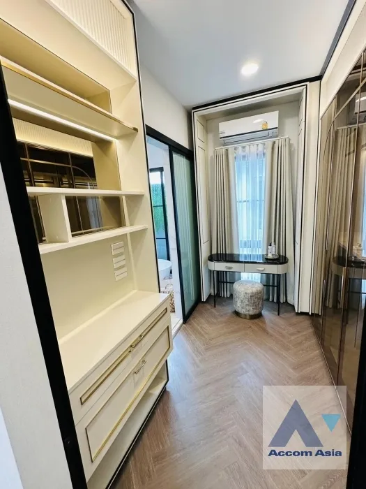 18  4 br House for rent and sale in Latkrabang ,Bangkok ARL Ban Thap Chang at Nantawan Rama 9 New Krungthepkreetha AA38853