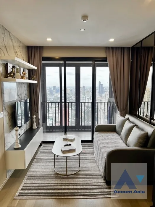 unit 2 Bedrooms  Condominium For Rent in Sukhumvit, Bangkok  near MRT Sukhumvit - BTS Asok (AA38857)