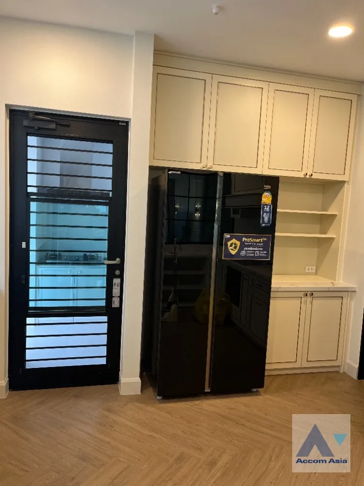 18  4 br House For Rent in Latkrabang ,Bangkok ARL Ban Thap Chang at Nantawan Rama 9 New Krungthepkreetha AA38859