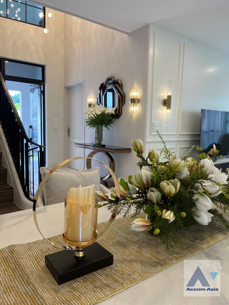 25  4 br House For Rent in Latkrabang ,Bangkok ARL Ban Thap Chang at Nantawan Rama 9 New Krungthepkreetha AA38859