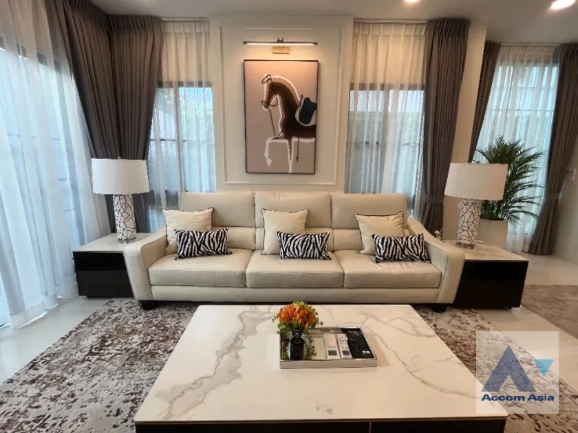 unitSuper Luxury, Split-type Air, Fully Furnished, Corner Unit, Garden View, Garden, Common Pool |  4 Bedrooms  House For Rent in Latkrabang, Bangkok  near ARL Ban Thap Chang (AA38859)