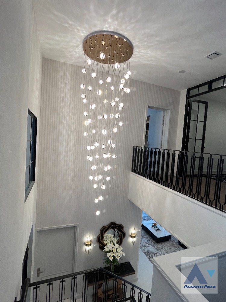 26  4 br House For Rent in Latkrabang ,Bangkok ARL Ban Thap Chang at Nantawan Rama 9 New Krungthepkreetha AA38859