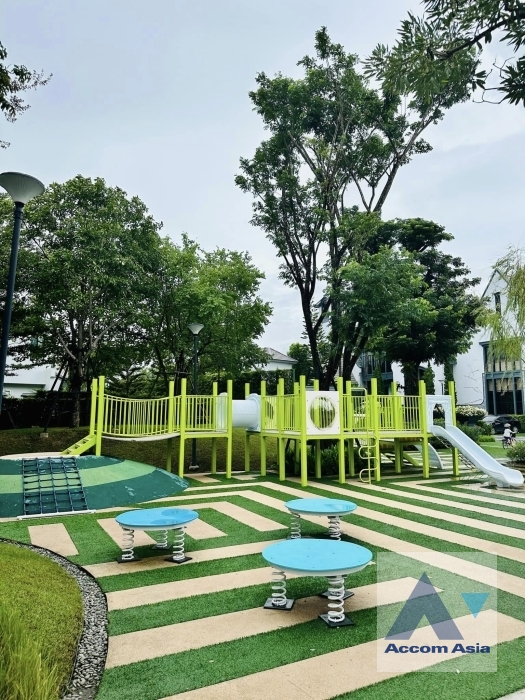 34  4 br House For Rent in Latkrabang ,Bangkok ARL Ban Thap Chang at Nantawan Rama 9 New Krungthepkreetha AA38859