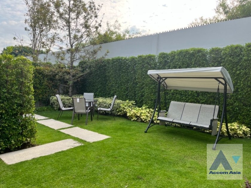 32  4 br House For Rent in Latkrabang ,Bangkok ARL Ban Thap Chang at Nantawan Rama 9 New Krungthepkreetha AA38859