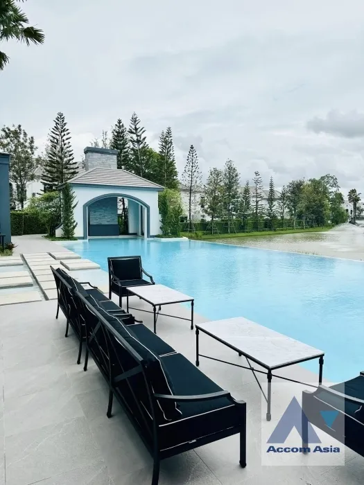 36  4 br House For Rent in Latkrabang ,Bangkok ARL Ban Thap Chang at Nantawan Rama 9 New Krungthepkreetha AA38859
