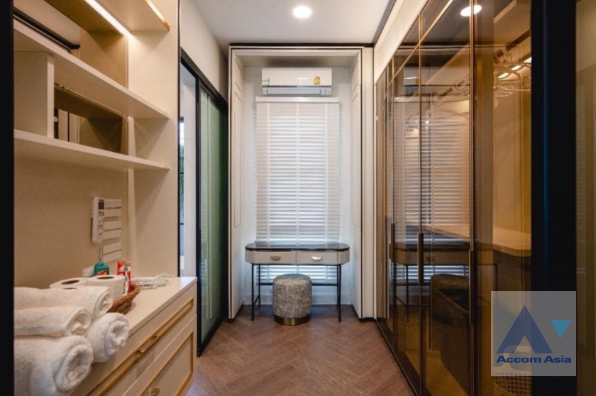 11  4 br House for rent and sale in Latkrabang ,Bangkok ARL Ban Thap Chang at Nantawan Rama 9 New Krungthepkreetha AA38862