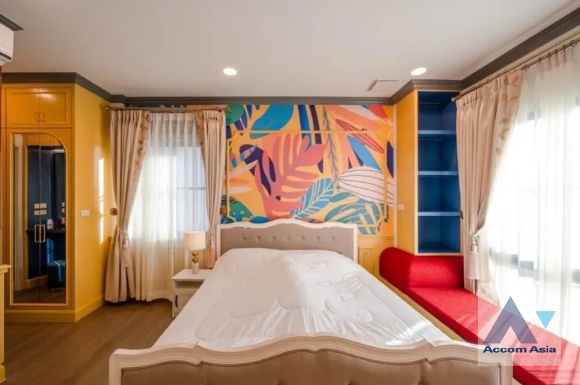 5  4 br House for rent and sale in Latkrabang ,Bangkok ARL Ban Thap Chang at Nantawan Rama 9 New Krungthepkreetha AA38862