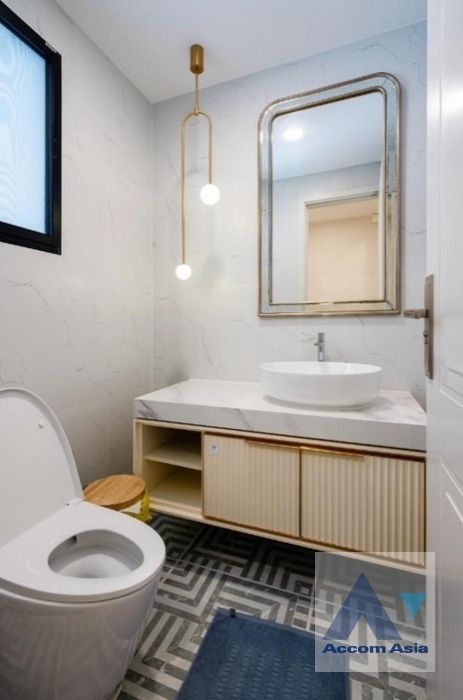 30  4 br House for rent and sale in Latkrabang ,Bangkok ARL Ban Thap Chang at Nantawan Rama 9 New Krungthepkreetha AA38862