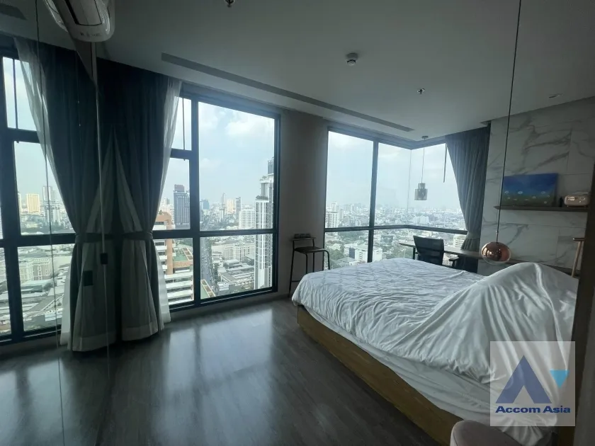 unit 1 Bedroom  Condominium For Rent & Sale in Sukhumvit, Bangkok  near BTS Ekkamai (AA38866)