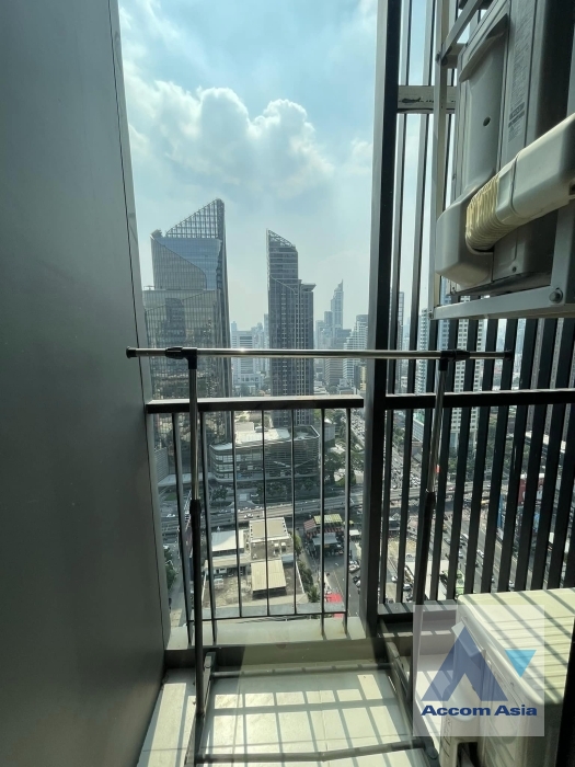 12  2 br Condominium For Rent in Ratchadaphisek ,Bangkok BTS Asok at Life Asoke AA38867