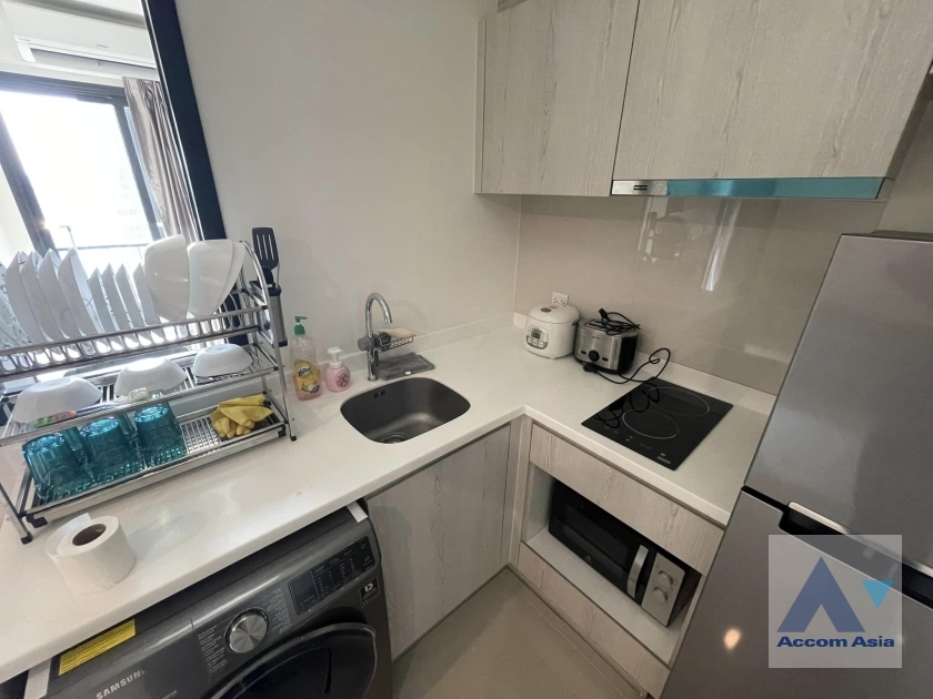 5  2 br Condominium For Rent in Ratchadaphisek ,Bangkok BTS Asok at Life Asoke AA38867