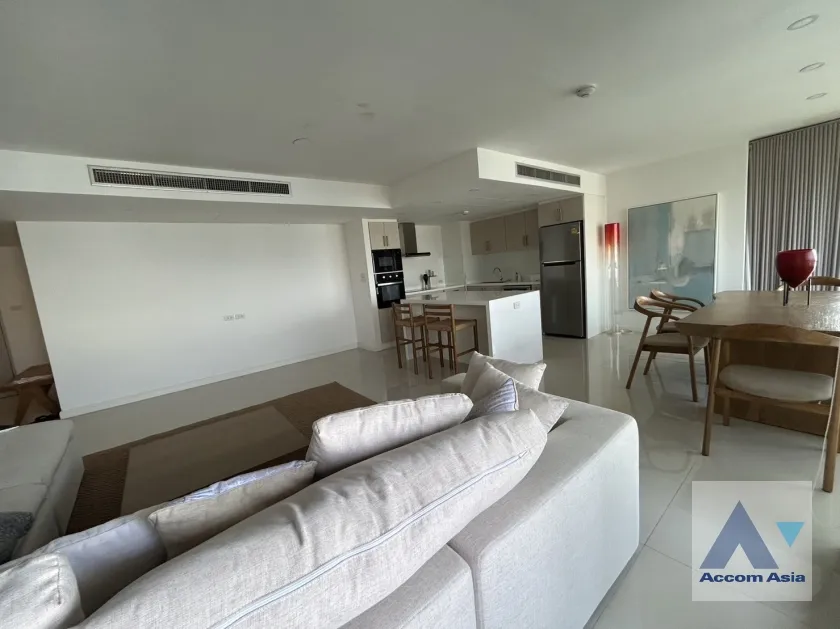 unit 3 Bedrooms  Condominium For Sale in ,   (AA38913)