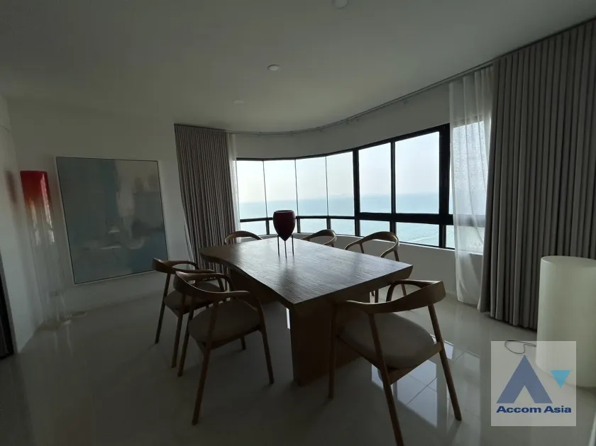 unit 3 Bedrooms  Condominium For Sale in ,   (AA38913)