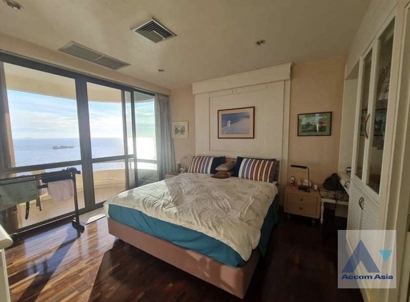 4  3 br Condominium For Sale in  ,Chon Buri  at Chom Talay Resort AA38914