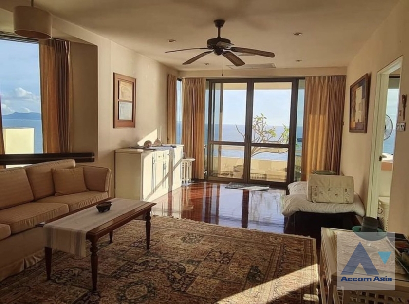 5  3 br Condominium For Sale in  ,Chon Buri  at Chom Talay Resort AA38914