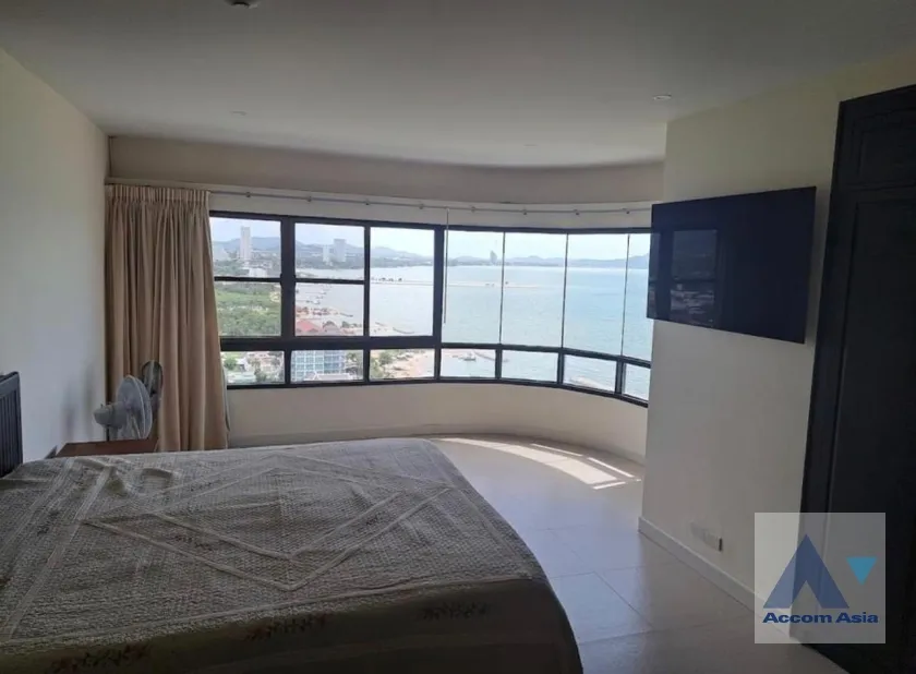 unit 3 Bedrooms  Condominium For Sale in ,   (AA38917)