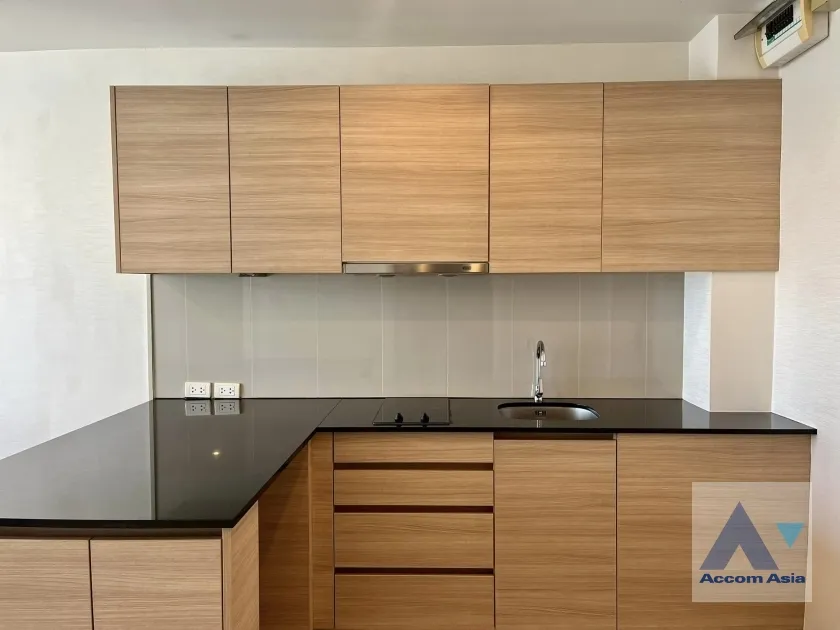 unit 1 Bedroom  Condominium For Sale in Sukhumvit, Bangkok  (AA38918)