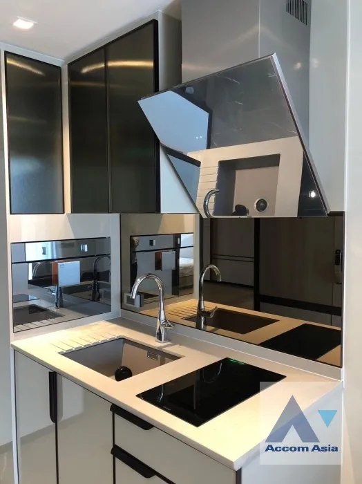unit 1 Bedroom  Condominium For Rent in Sukhumvit, Bangkok  near BTS Ekkamai (AA38944)