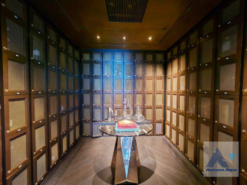 34  2 br Condominium for rent and sale in Sathorn ,Bangkok BTS Saphan Taksin at Four Seasons Private Residences AA38968