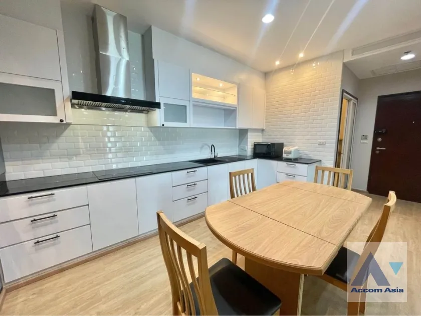 unit 2 Bedrooms  Condominium For Rent in Sukhumvit, Bangkok  near BTS Thong Lo (AA38976)