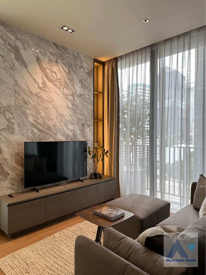 5  1 br Condominium For Rent in Ploenchit ,Bangkok BTS Chitlom at 28 Chidlom AA38978