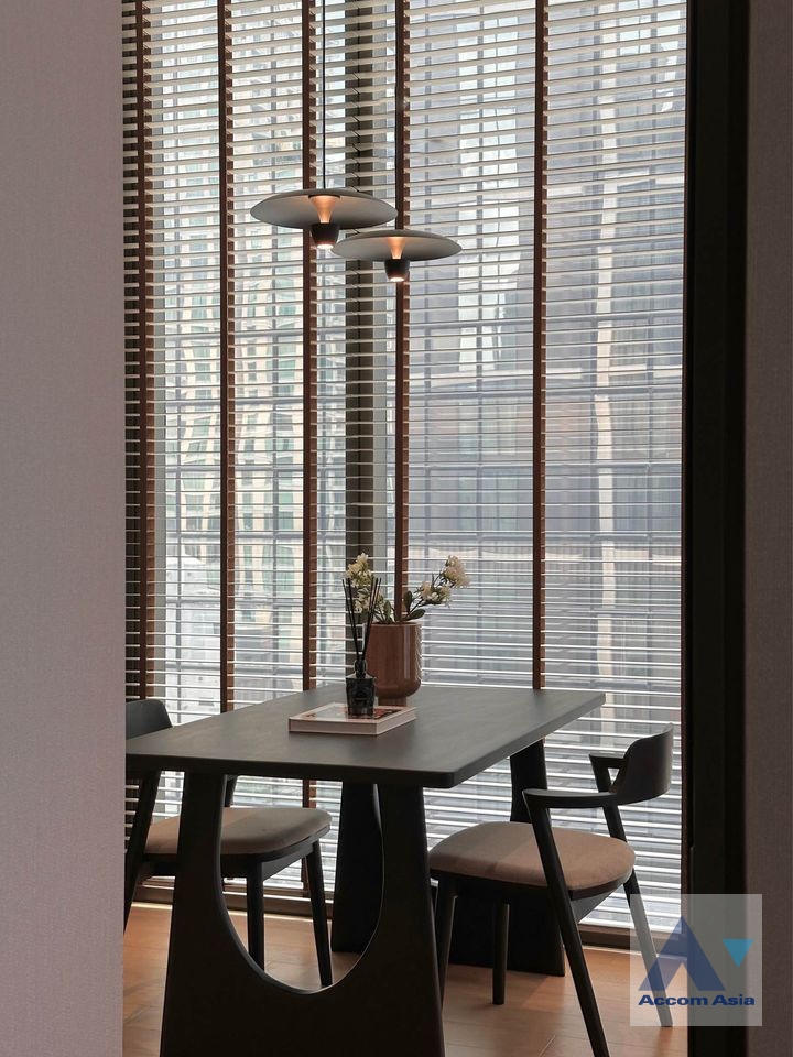 6  1 br Condominium For Rent in Ploenchit ,Bangkok BTS Chitlom at 28 Chidlom AA38978