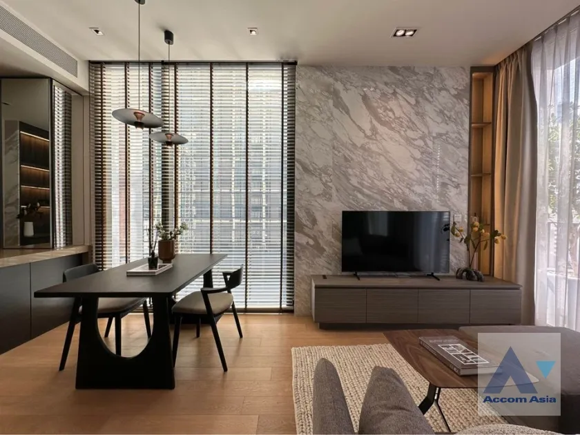 unit 1 Bedroom  Condominium For Rent in Ploenchit, Bangkok  near BTS Chitlom (AA38978)