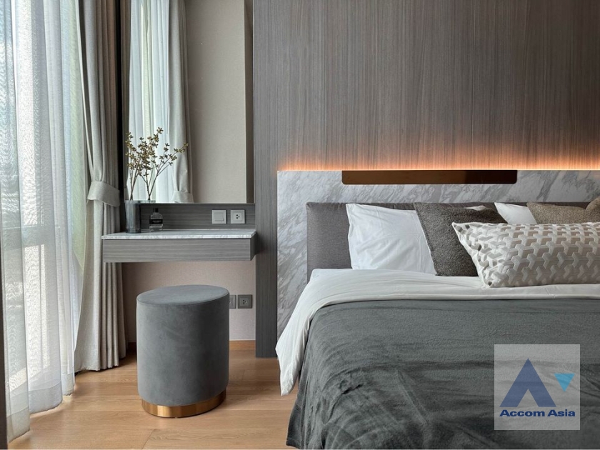 12  1 br Condominium For Rent in Ploenchit ,Bangkok BTS Chitlom at 28 Chidlom AA38978