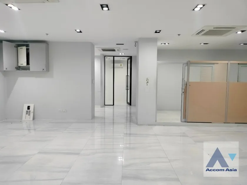  1  Retail / Showroom For Rent in Sukhumvit ,Bangkok BTS Thong Lo at Major Tower AA39017