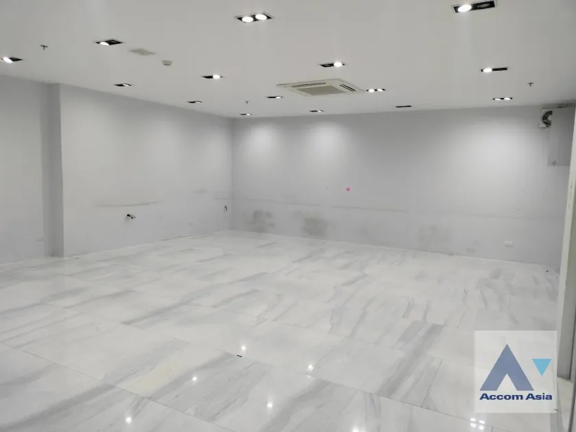 unit Retail / showroom For Rent in Sukhumvit, Bangkok  near BTS Thong Lo (AA39017)