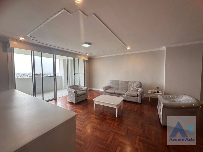  2  3 br Apartment For Rent in Sukhumvit ,Bangkok BTS Ekkamai at Ideal Place For Big Families AA39021