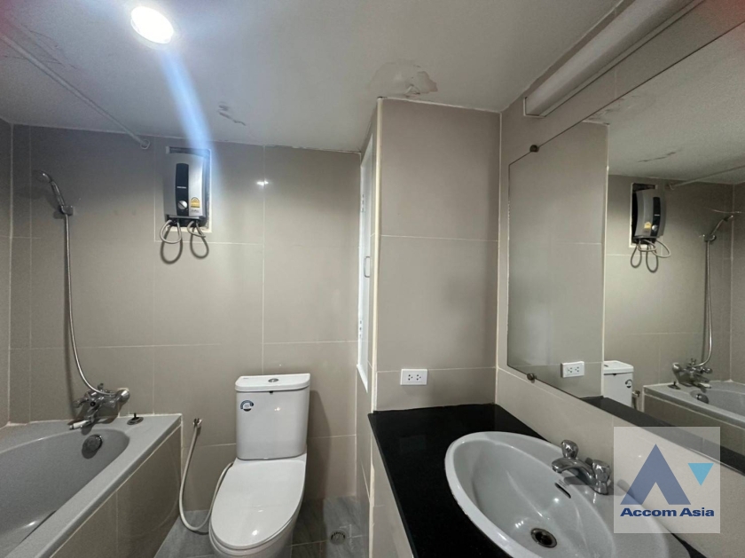 13  3 br Apartment For Rent in Sukhumvit ,Bangkok BTS Ekkamai at Ideal Place For Big Families AA39021