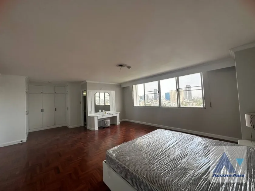 9  3 br Apartment For Rent in Sukhumvit ,Bangkok BTS Ekkamai at Ideal Place For Big Families AA39021