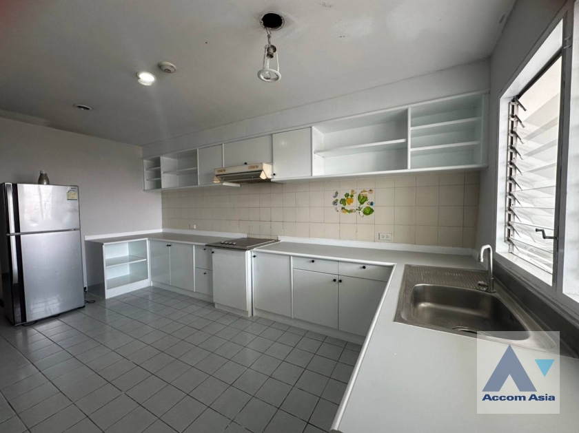 5  3 br Apartment For Rent in Sukhumvit ,Bangkok BTS Ekkamai at Ideal Place For Big Families AA39021