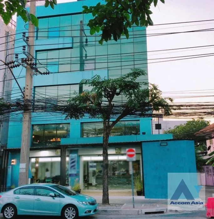 unit Building For Rent in Dusit, Bangkok  near BTS Talat Phlu (AA39024)
