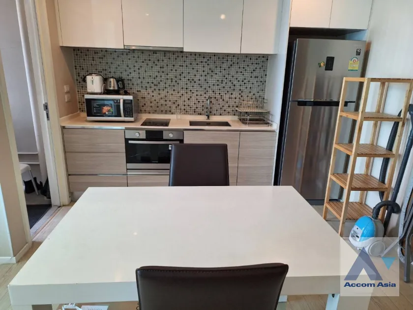4  1 br Condominium for rent and sale in Sukhumvit ,Bangkok BTS Asok at The Room Sukhumvit 21 AA39032