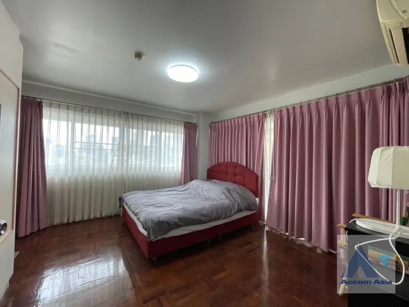 unit 2 Bedrooms  Condominium For Rent in Sukhumvit, Bangkok  near MRT Sukhumvit - BTS Asok (AA39035)