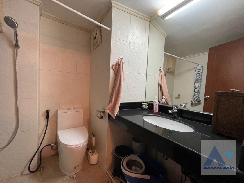 12  2 br Condominium For Rent in Sukhumvit ,Bangkok MRT Sukhumvit - BTS Asok at Ruamjai Heights AA39035