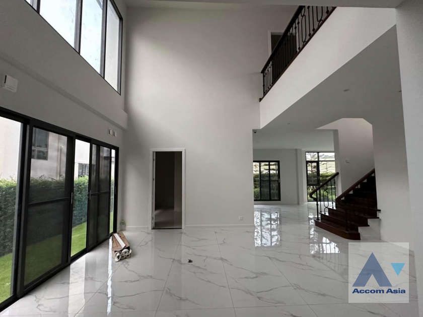  1  4 br House For Sale in Latkrabang ,Bangkok ARL Ban Thap Chang at House AA39044