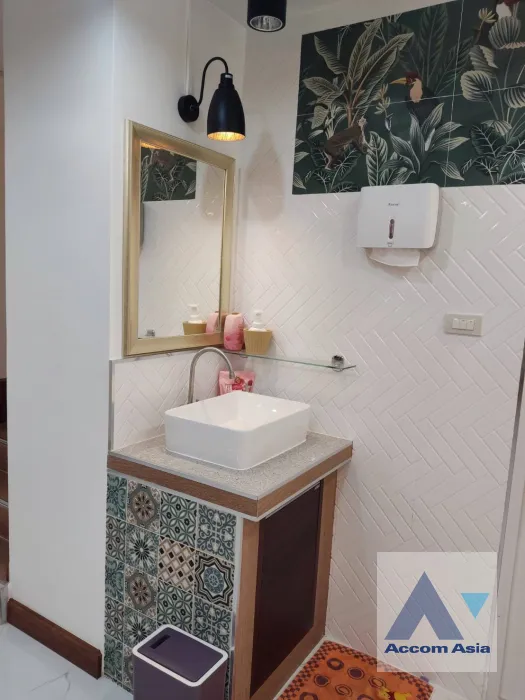 6  2 br Townhouse For Sale in Bang Na ,Bangkok BTS Udomsuk AA39049