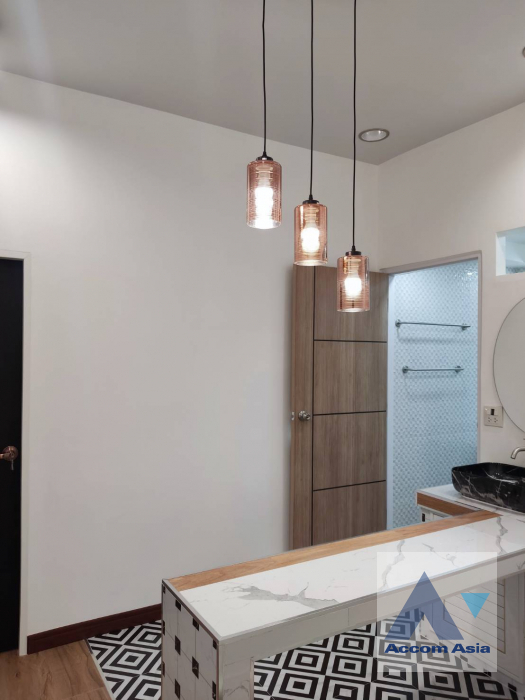 13  2 br Townhouse For Sale in Bang Na ,Bangkok BTS Udomsuk AA39049