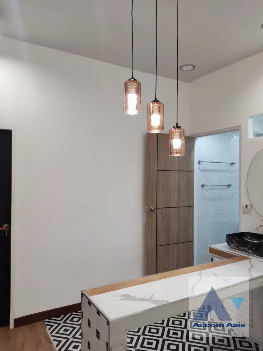13  2 br Townhouse For Sale in Bang Na ,Bangkok BTS Udomsuk AA39049