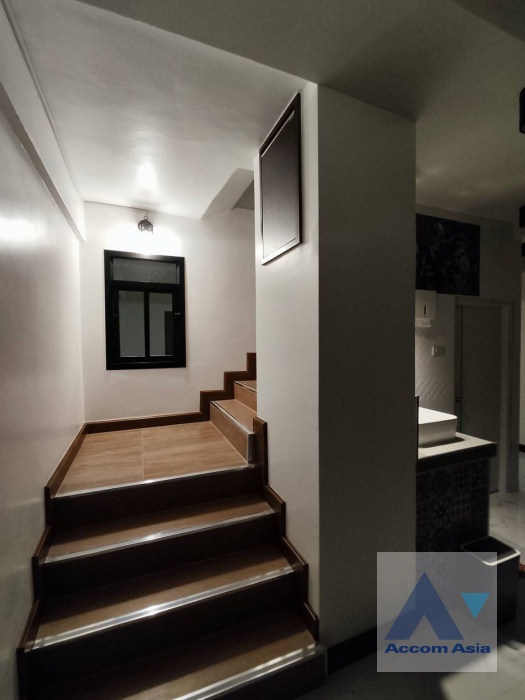 15  2 br Townhouse For Sale in Bang Na ,Bangkok BTS Udomsuk AA39049