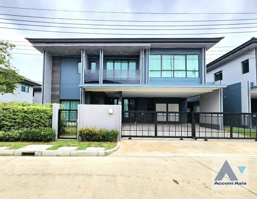unit 4 Bedrooms  House For Sale in Ramkhamhaeng, Bangkok  near ARL Ban Thap Chang (AA39061)