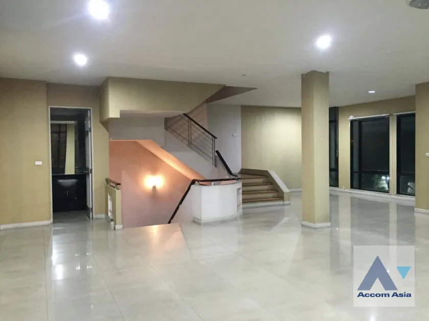 4  Townhouse For Rent in Bang Na ,Bangkok BTS Bang Na at  Baan Klang Krung Office Park Bangna AA39069