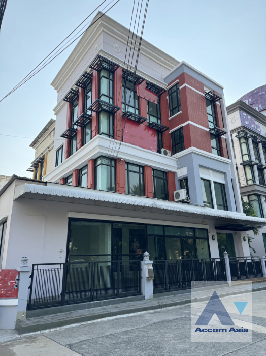  1  Townhouse For Rent in Bang Na ,Bangkok BTS Bang Na at  Baan Klang Krung Office Park Bangna AA39069